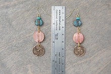 Load image into Gallery viewer, Earrings in Copper and Bronze