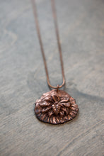 Load image into Gallery viewer, Short - Copper Flower